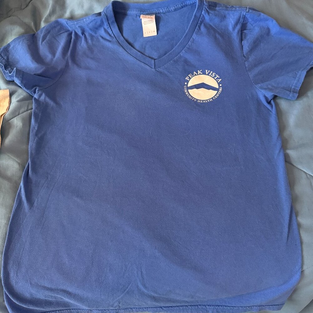 Peak Vista Blue Tee-Shirt with print design on the back